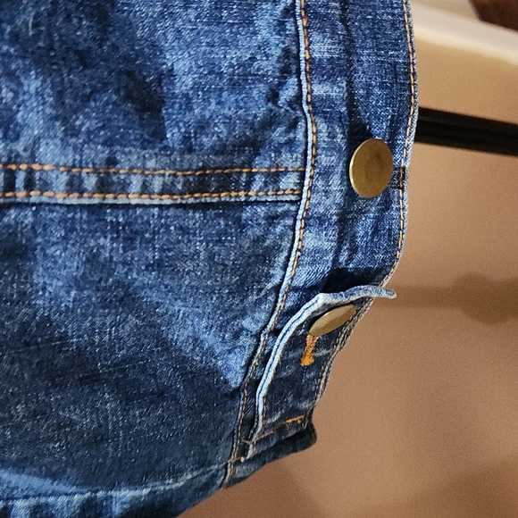 BIG DOGS Women's Jean Jacket - Picture 10 of 10